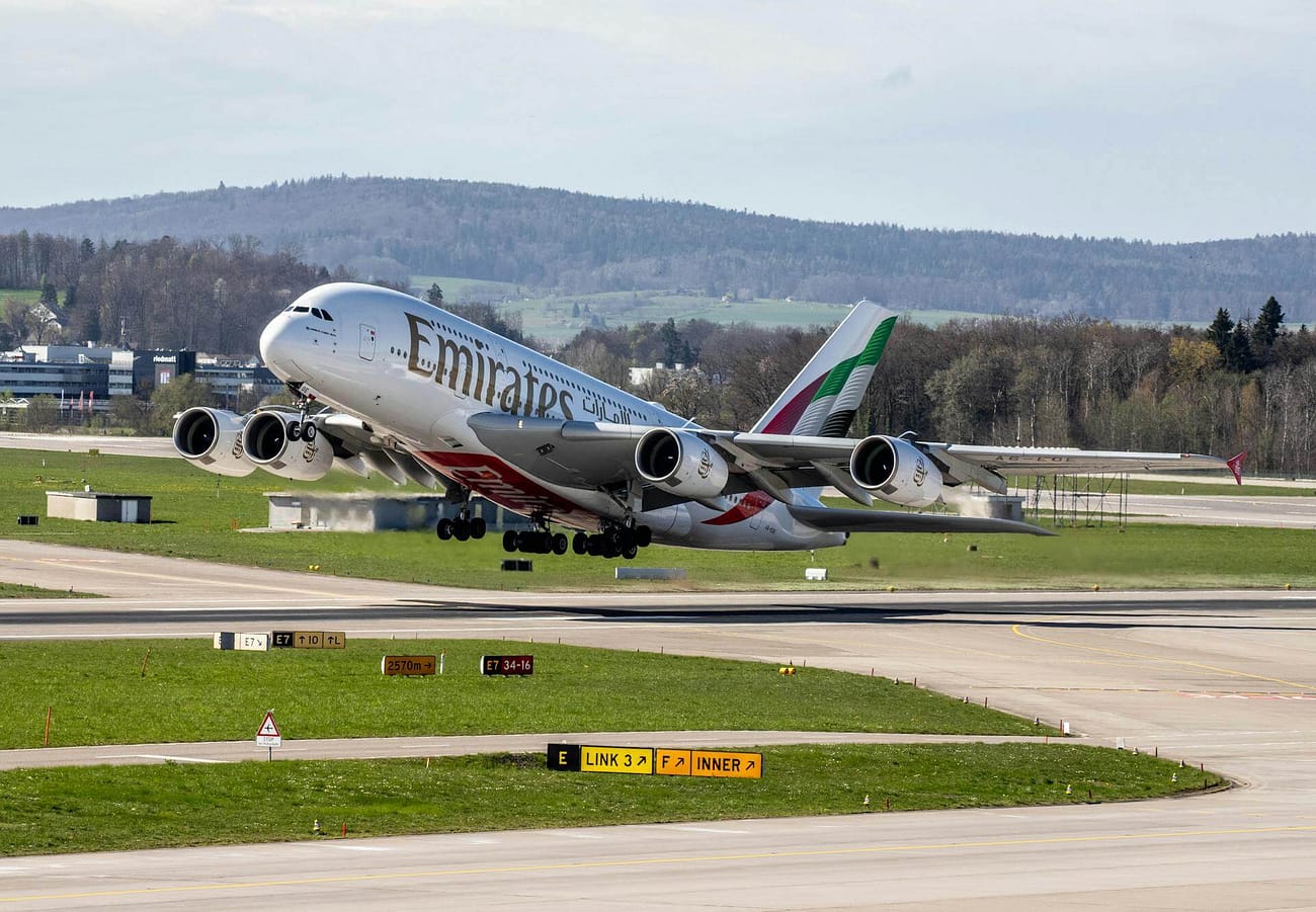 how fast do airplanes go when taking off